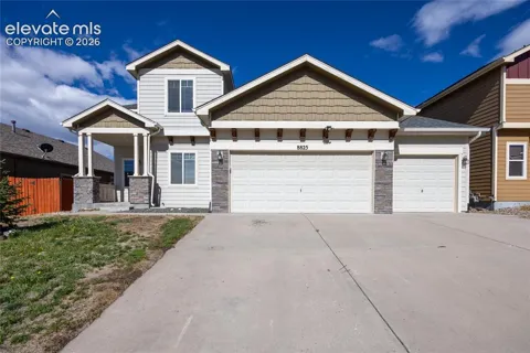 8825 Canary Circle