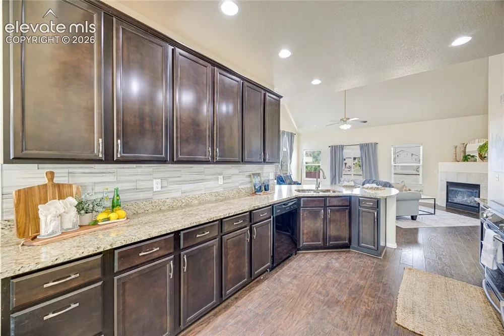 8825 Canary Circle Colorado Springs, CO 80908
