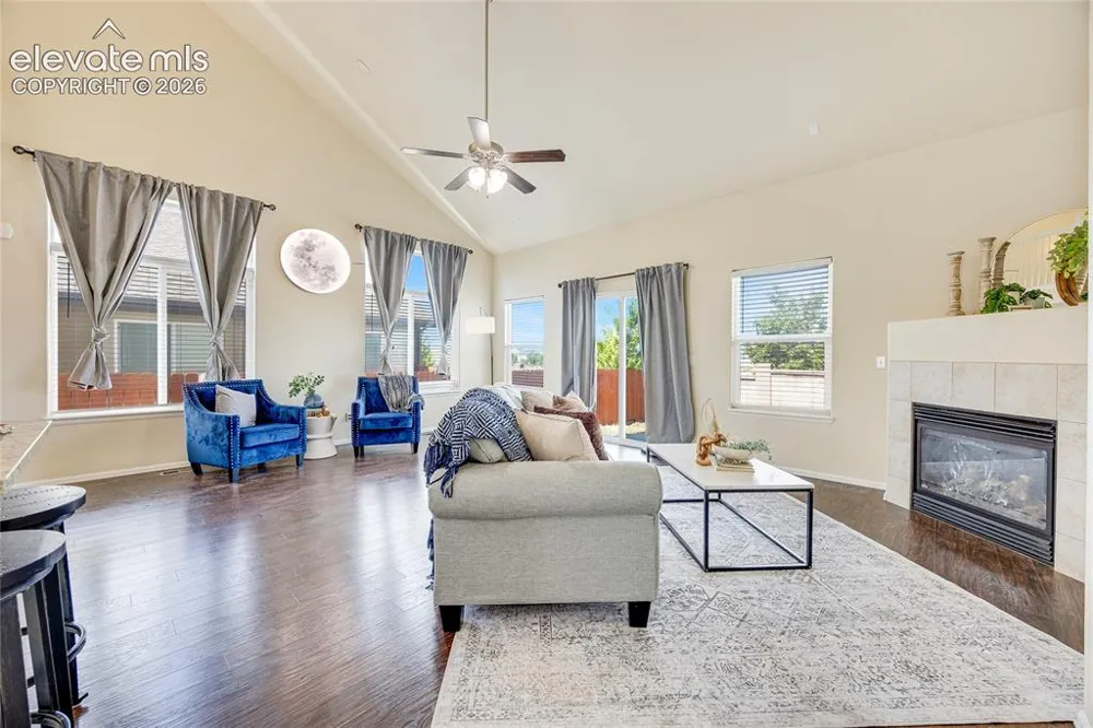 8825 Canary Circle Colorado Springs, CO 80908