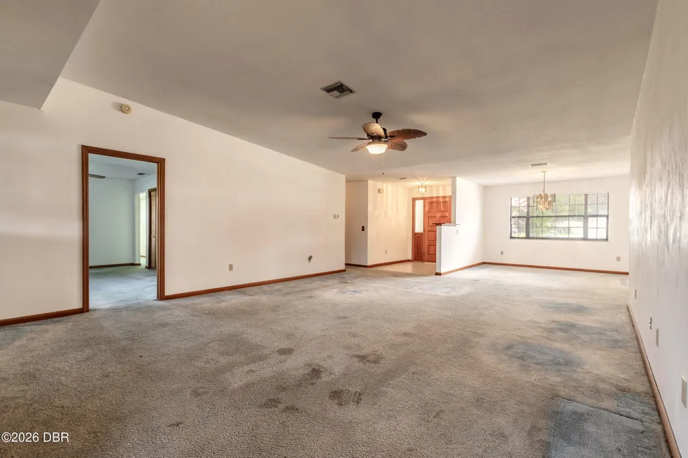 627 Ipswich Lane Port Orange, FL 32127