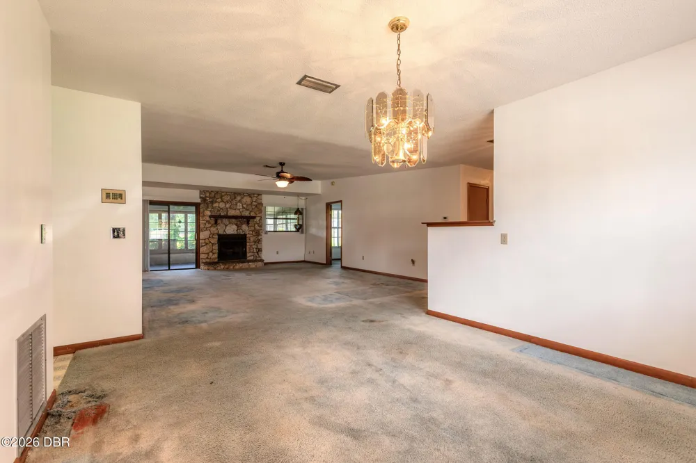 627 Ipswich Lane Port Orange, FL 32127