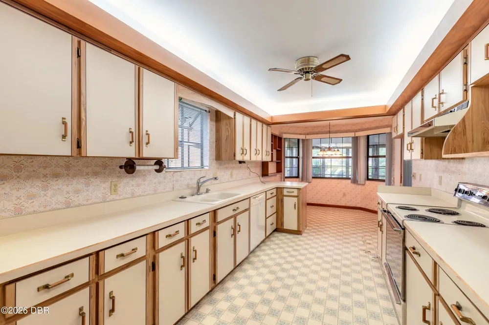 627 Ipswich Lane Port Orange, FL 32127