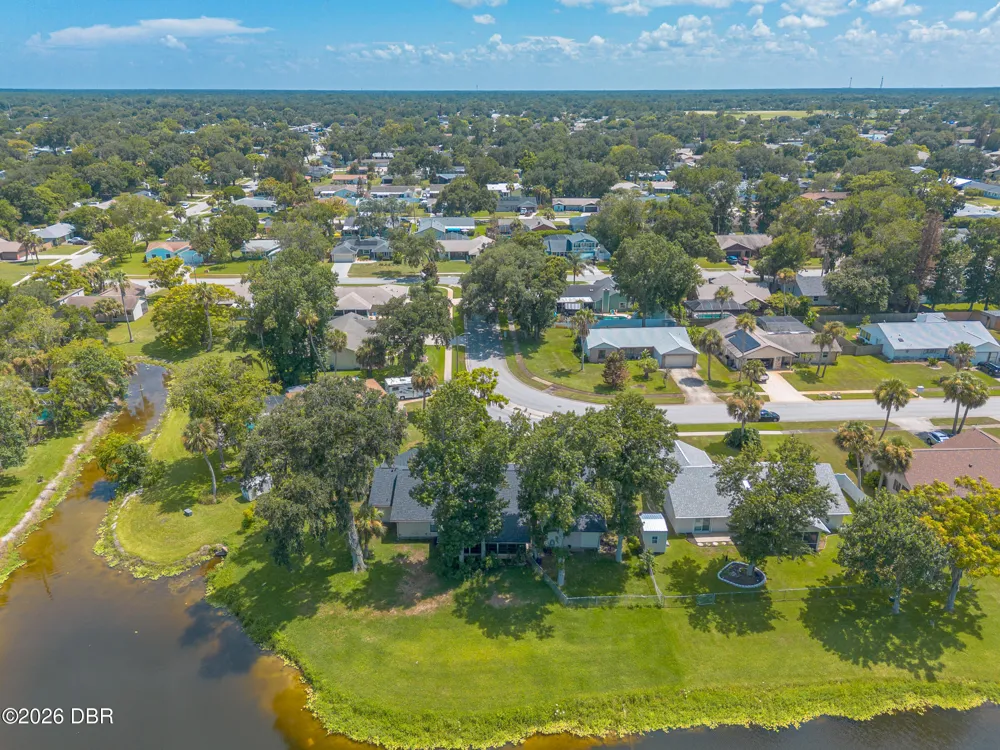 627 Ipswich Lane Port Orange, FL 32127