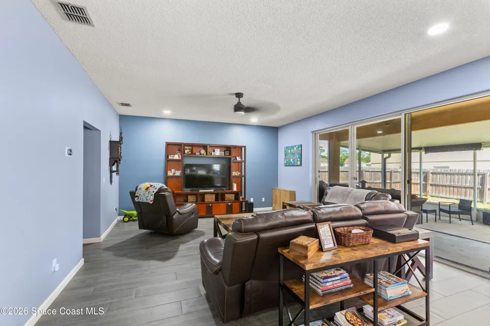 807 Jadestone Circle Orlando, FL 32828