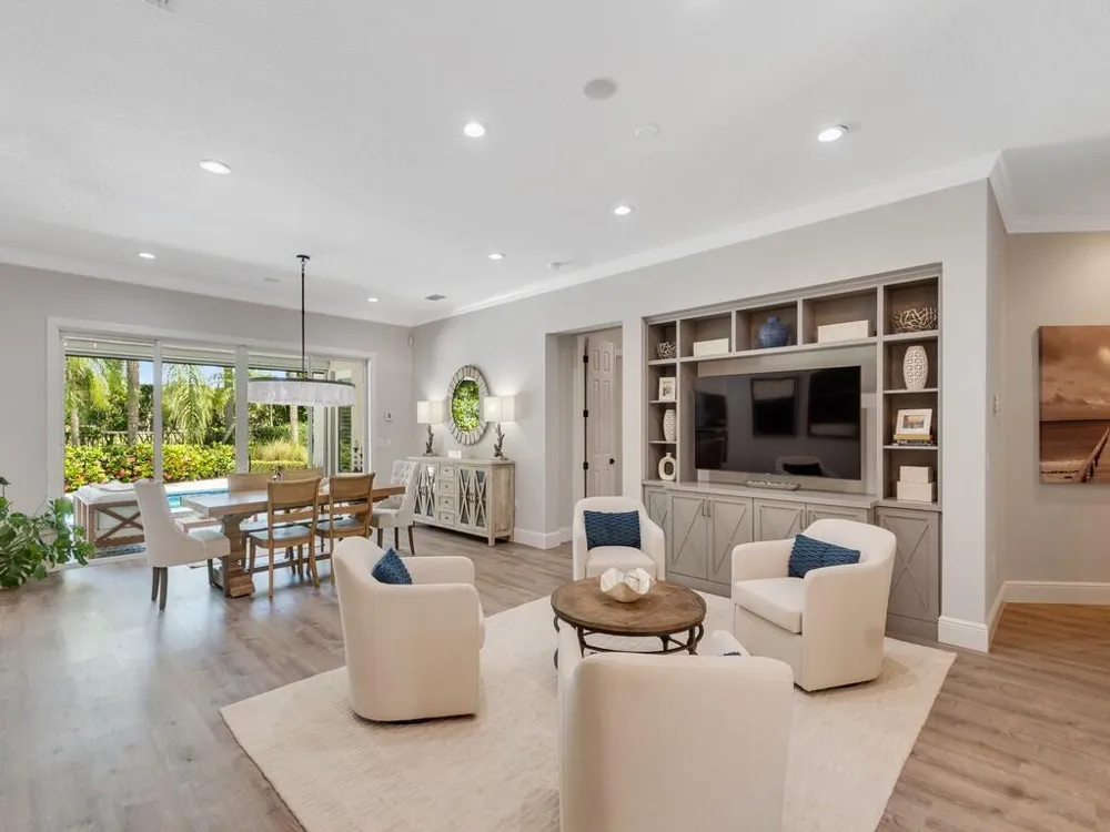 2229 Falls Circle Vero Beach, FL 32967