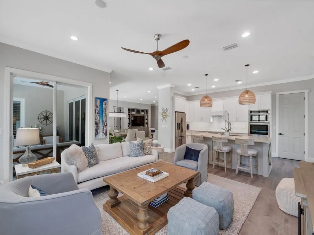 2229 Falls Circle Vero Beach, FL 32967