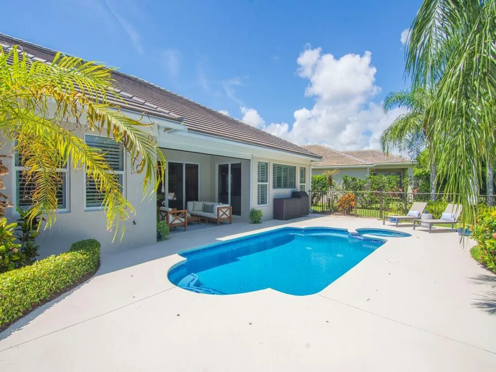 2229 Falls Circle Vero Beach, FL 32967