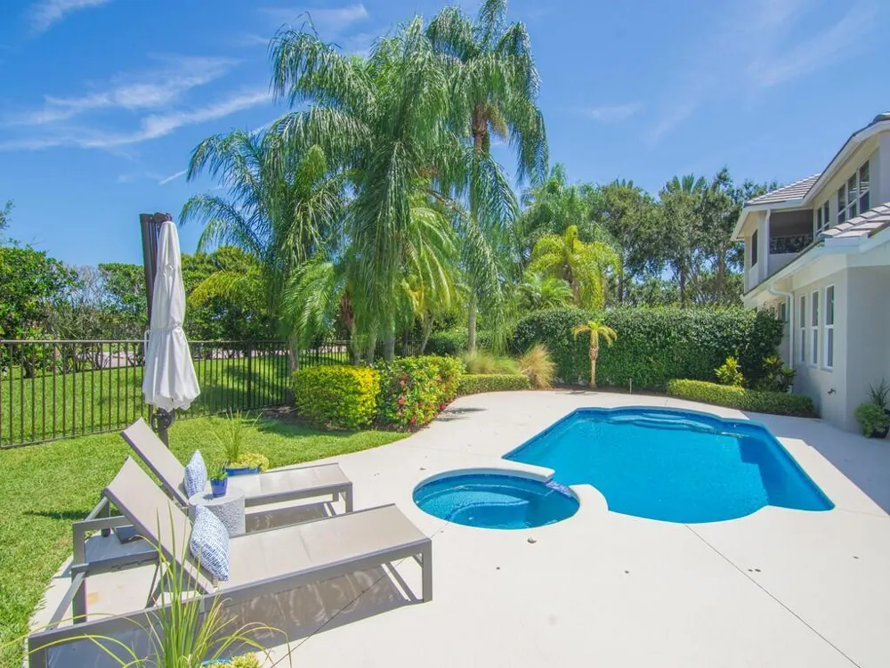 2229 Falls Circle Vero Beach, FL 32967