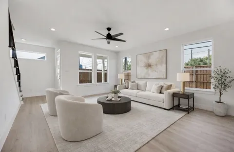 2326 Fairfax Drive