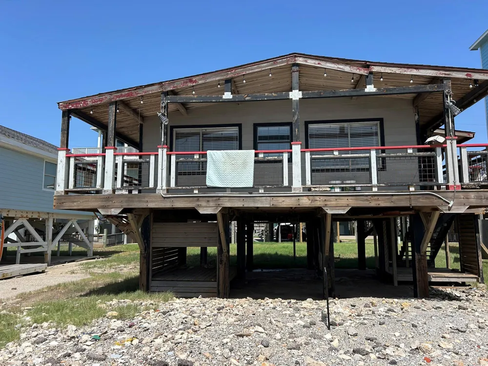 12919 Gulf Beach Drive Freeport, TX 77541