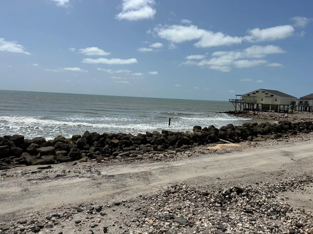 12919 Gulf Beach Drive Freeport, TX 77541