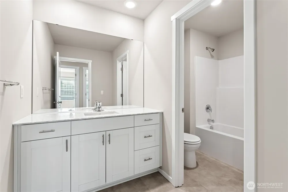 485 Cremini Loop SE #8 Lacey, WA 98513