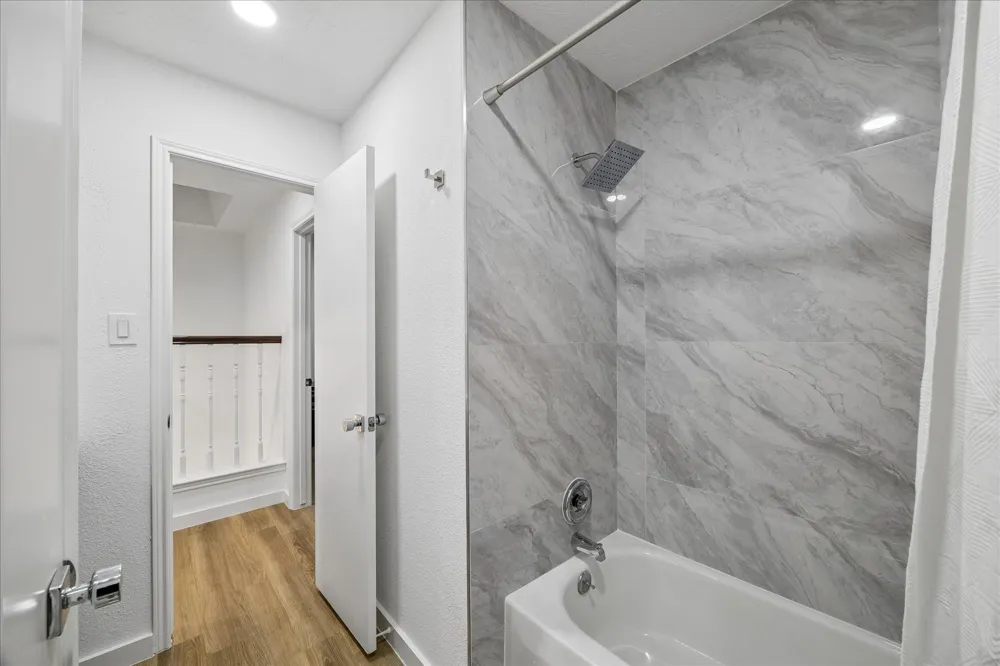 7350 Kirby Drive #21 Houston, TX 77030