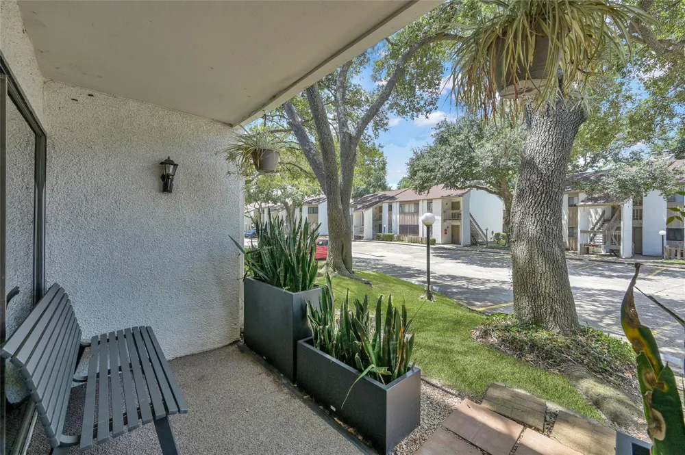 12100 Melville Drive #403D Montgomery, TX 77356