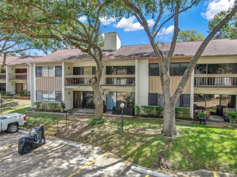 12100 Melville Drive #403D Montgomery, TX 77356