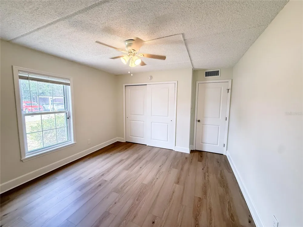 1275 85TH AVENUE #1275B St Petersburg, FL 33702