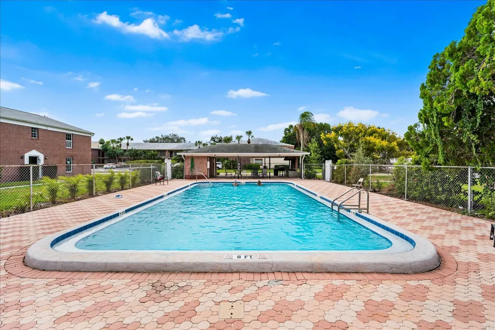 1275 85TH AVENUE #1275B St Petersburg, FL 33702