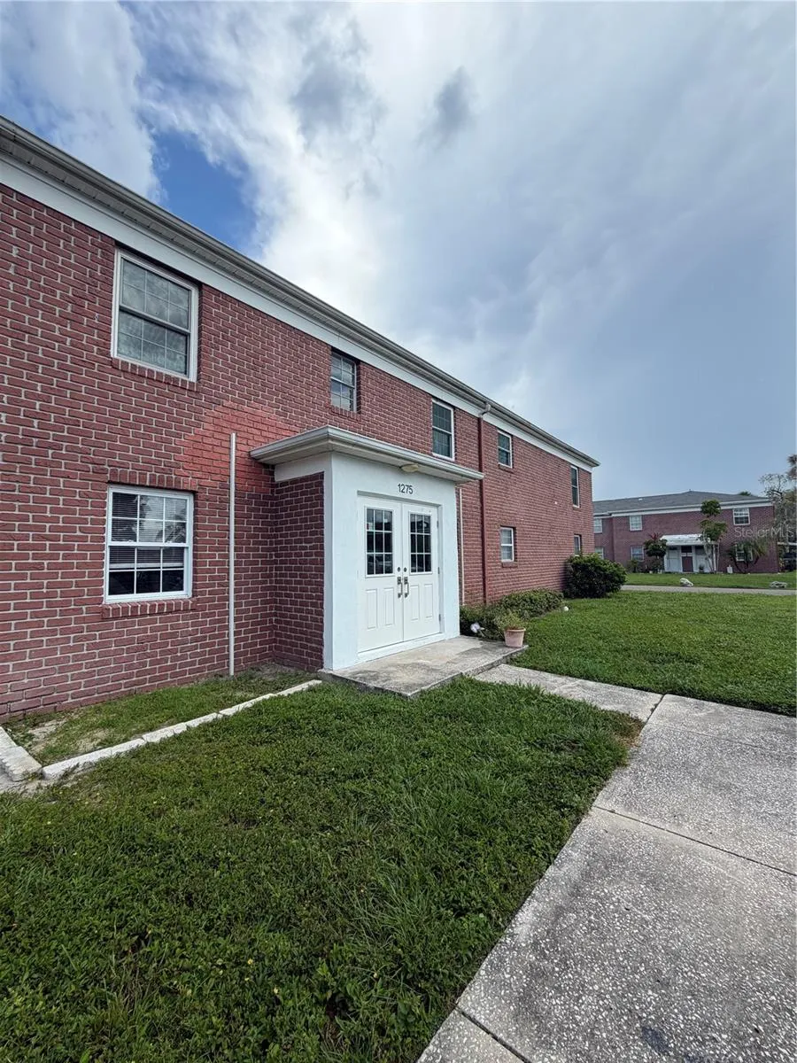 1275 85TH AVENUE #1275B St Petersburg, FL 33702