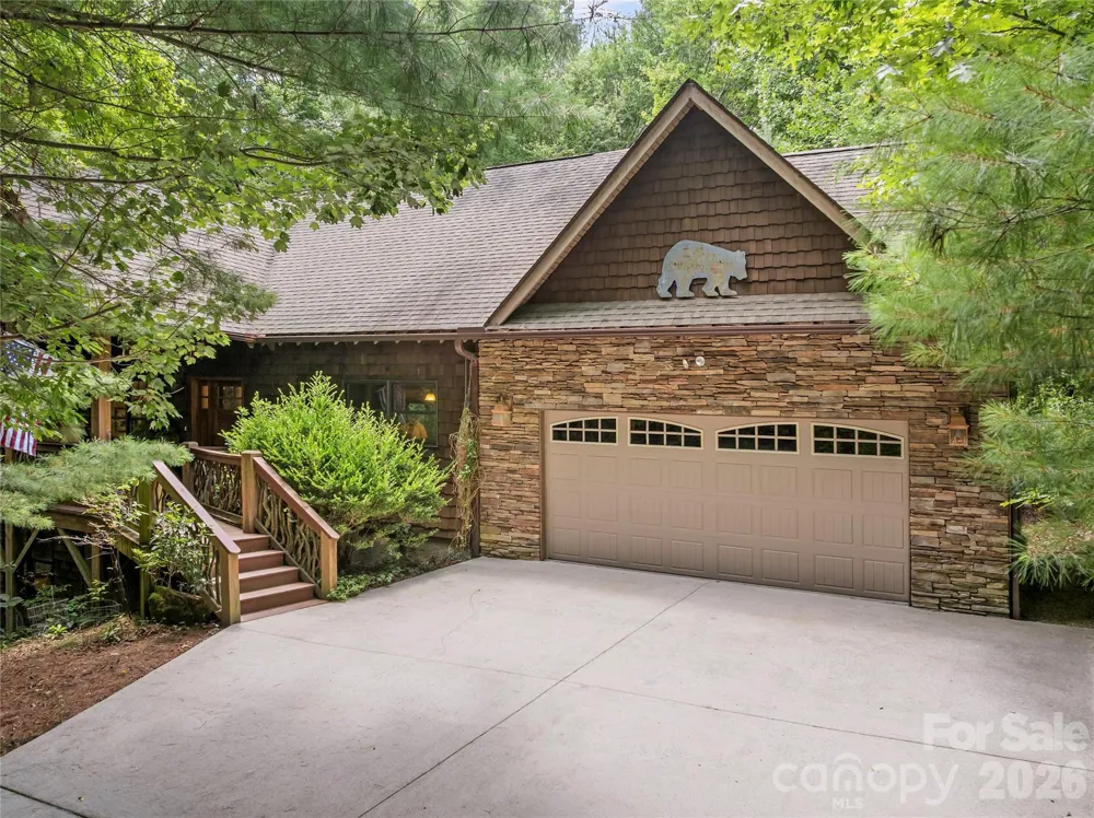 129 Nodatsi Court Brevard, NC 28712