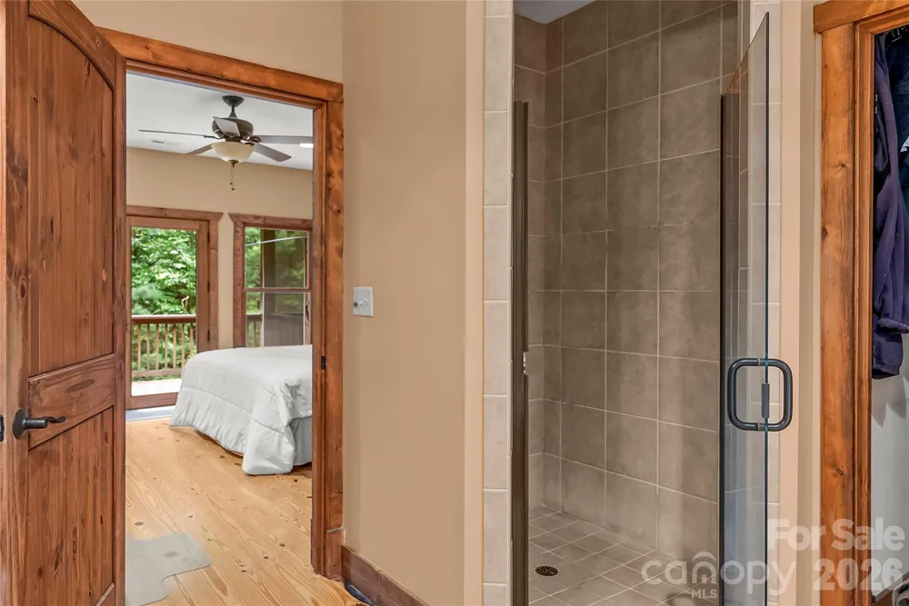 129 Nodatsi Court Brevard, NC 28712