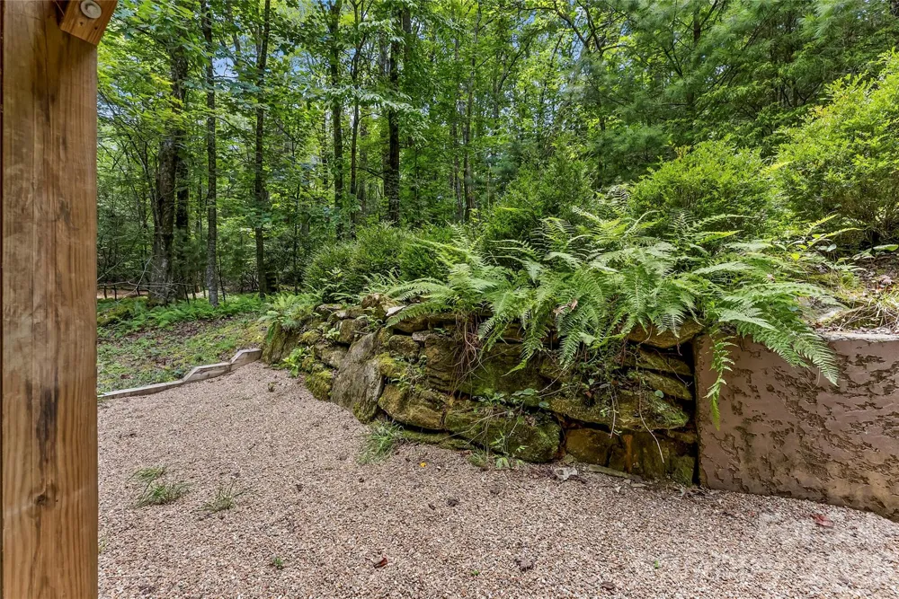 129 Nodatsi Court Brevard, NC 28712