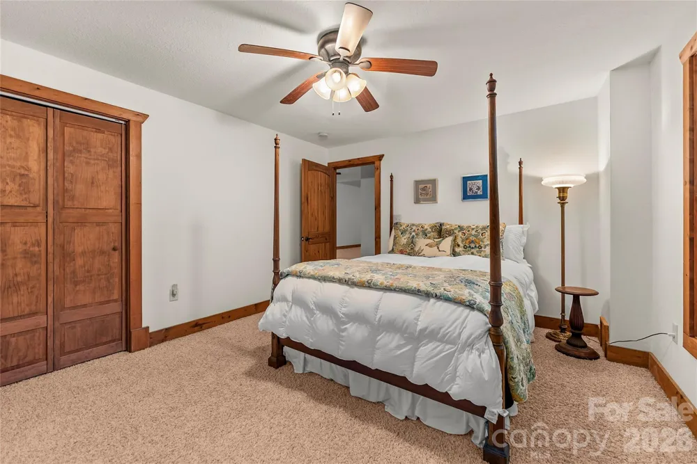 129 Nodatsi Court Brevard, NC 28712