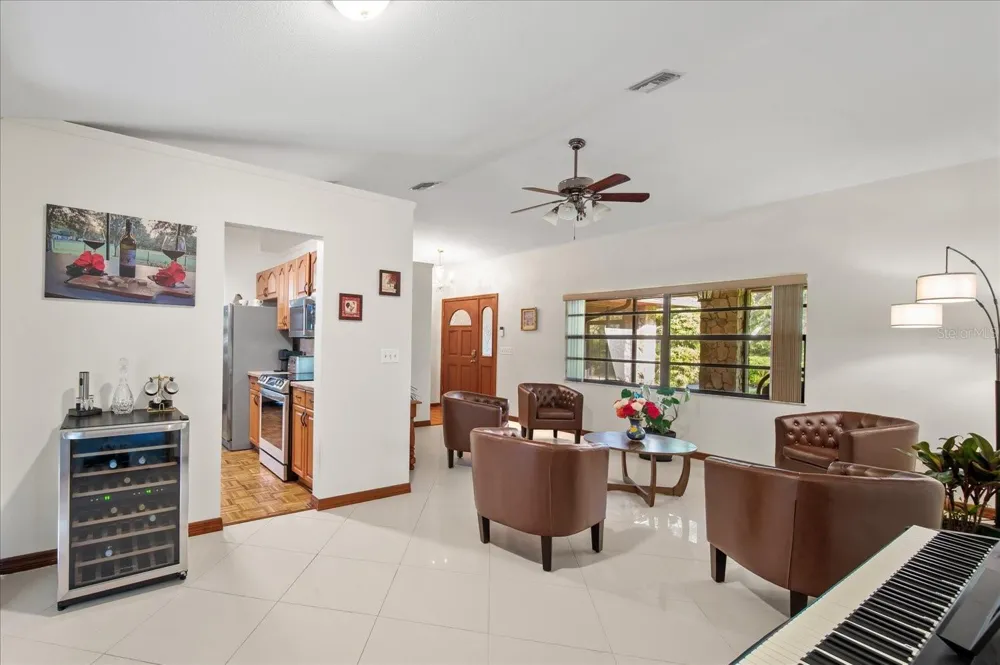 1273 SCRUB JAY TRAIL Frostproof, FL 33843