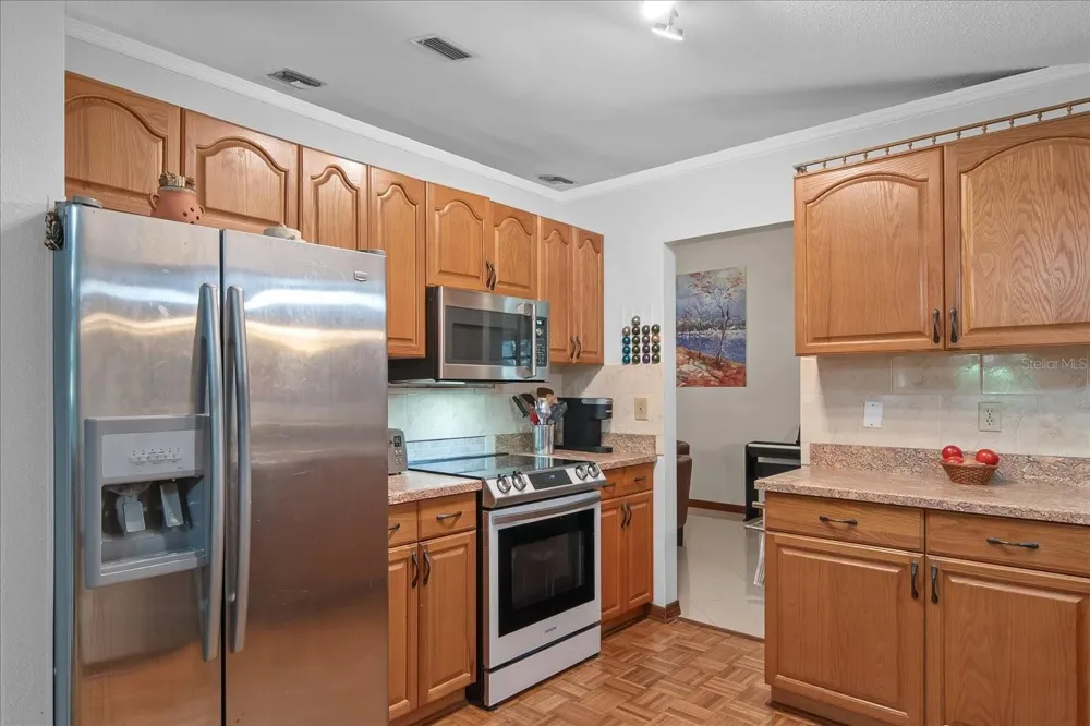 1273 SCRUB JAY TRAIL Frostproof, FL 33843