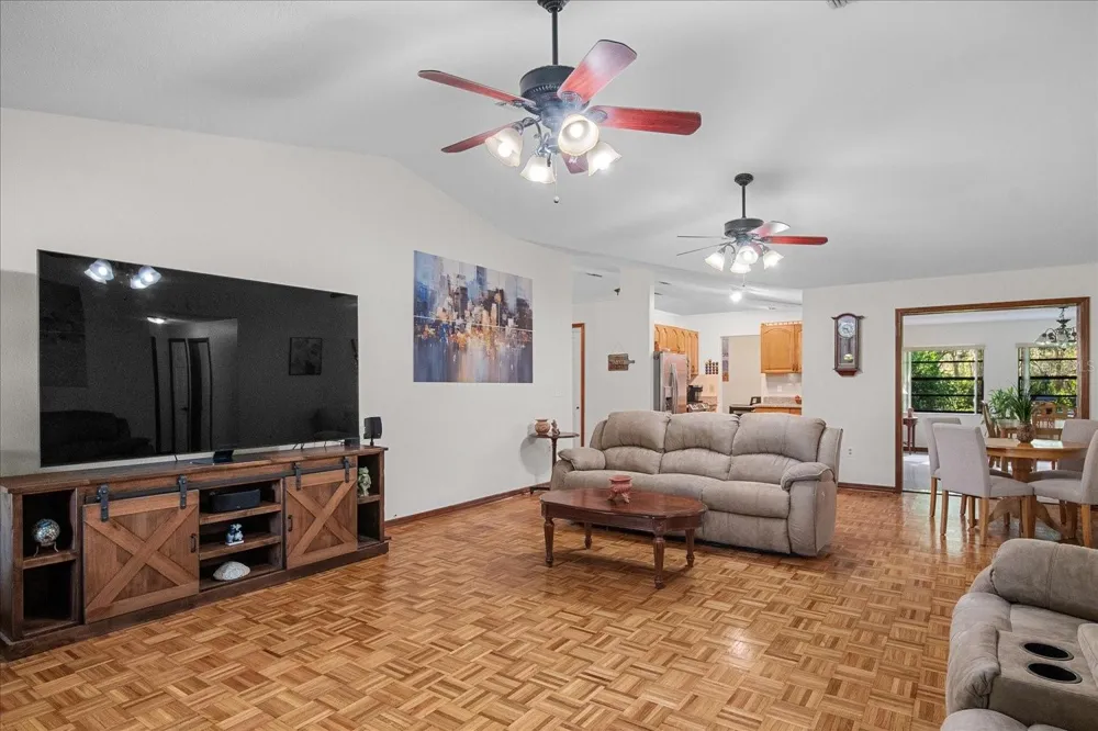 1273 SCRUB JAY TRAIL Frostproof, FL 33843