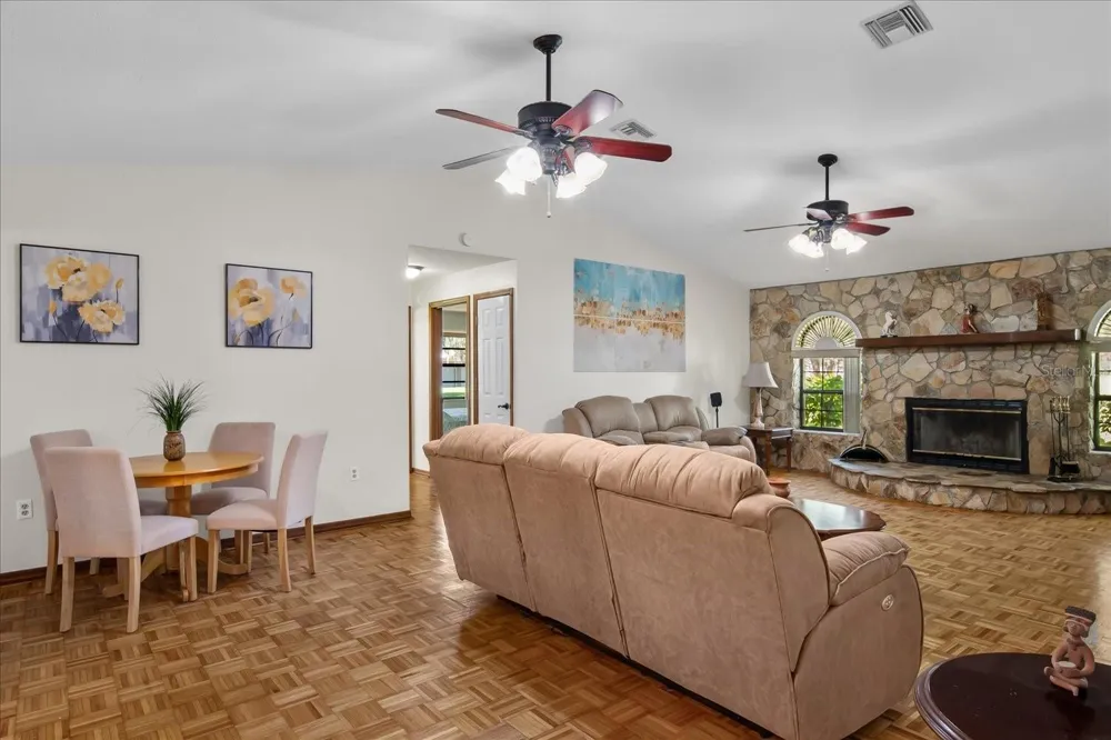1273 SCRUB JAY TRAIL Frostproof, FL 33843