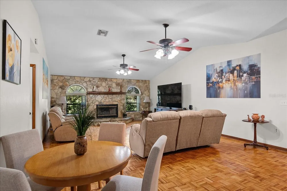 1273 SCRUB JAY TRAIL Frostproof, FL 33843