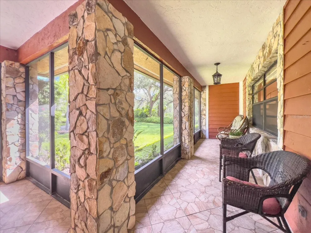 1273 SCRUB JAY TRAIL Frostproof, FL 33843