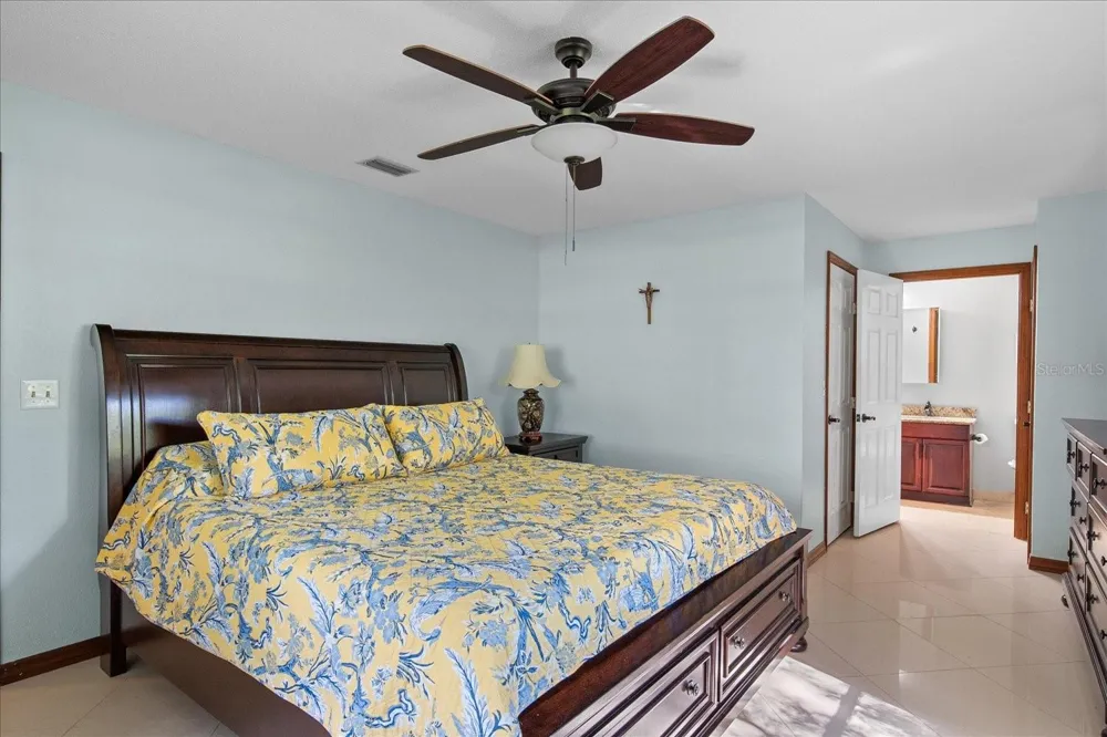 1273 SCRUB JAY TRAIL Frostproof, FL 33843