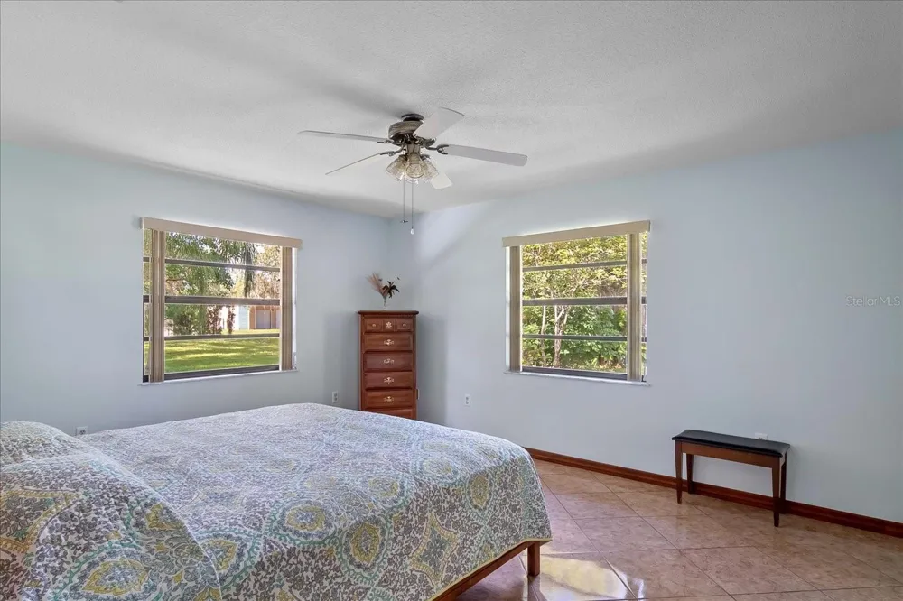 1273 SCRUB JAY TRAIL Frostproof, FL 33843