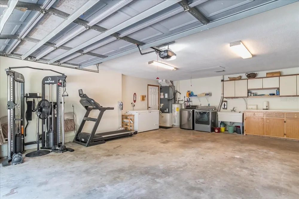 1273 SCRUB JAY TRAIL Frostproof, FL 33843