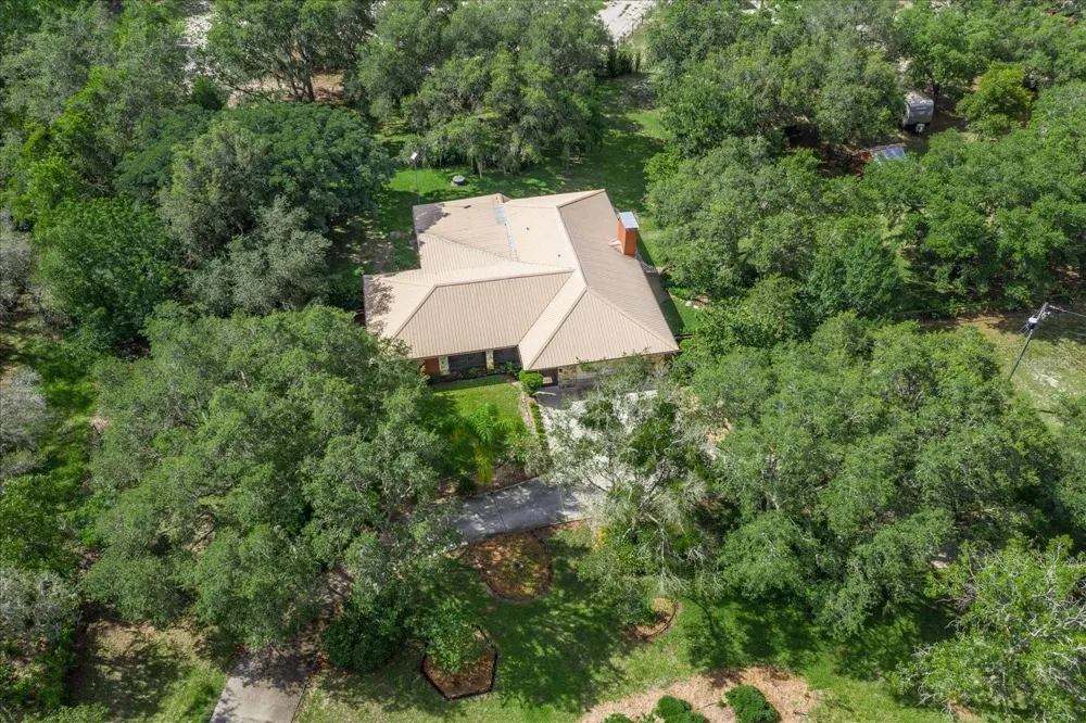 1273 SCRUB JAY TRAIL Frostproof, FL 33843