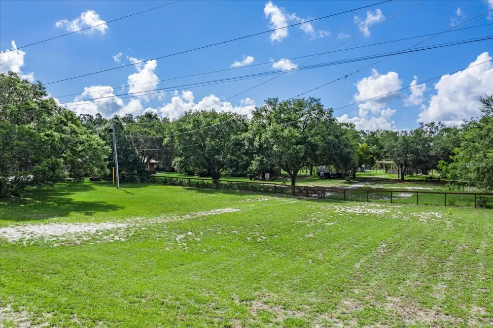 1273 SCRUB JAY TRAIL Frostproof, FL 33843