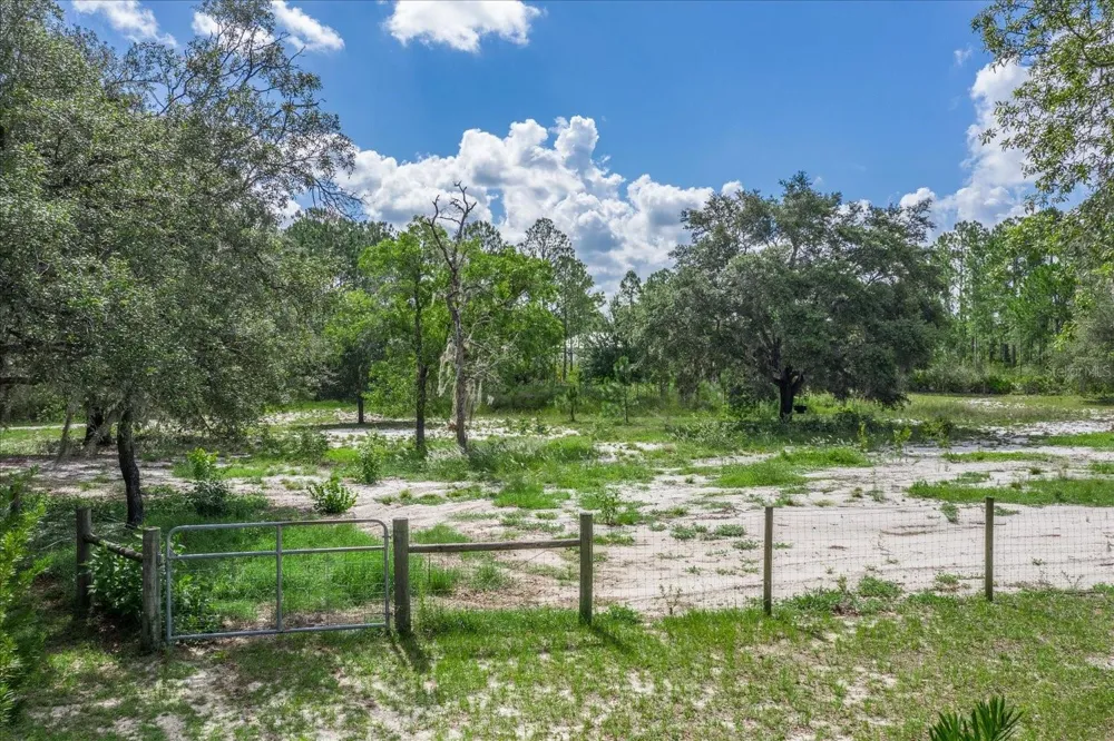 1273 SCRUB JAY TRAIL Frostproof, FL 33843