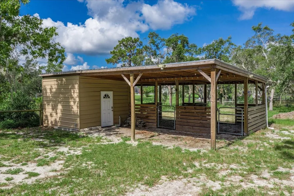 1273 SCRUB JAY TRAIL Frostproof, FL 33843