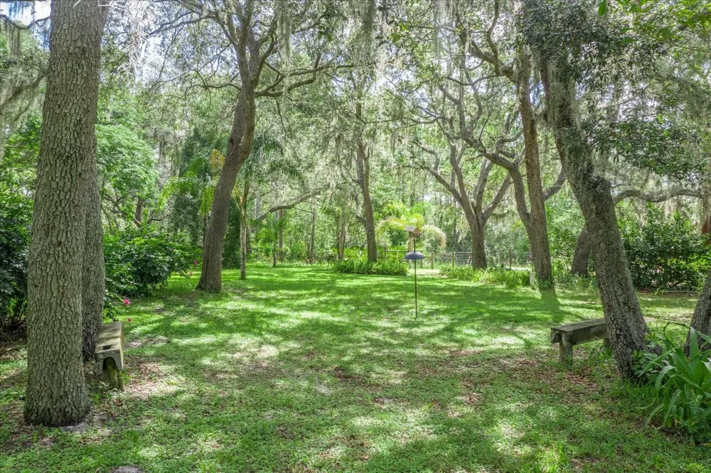 1273 SCRUB JAY TRAIL Frostproof, FL 33843