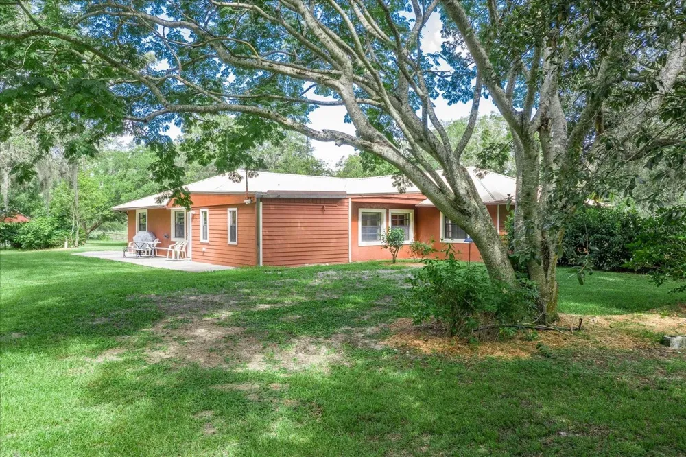 1273 SCRUB JAY TRAIL Frostproof, FL 33843