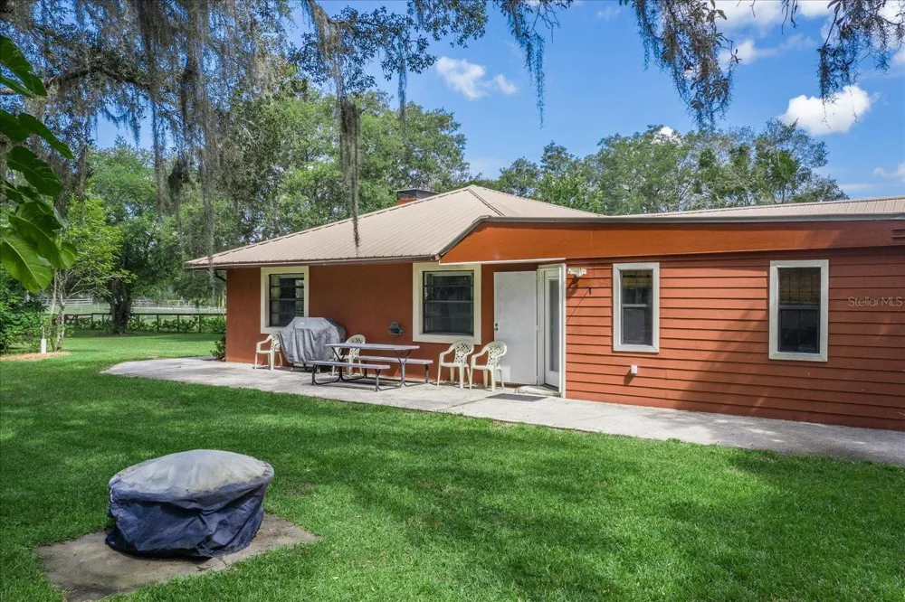 1273 SCRUB JAY TRAIL Frostproof, FL 33843