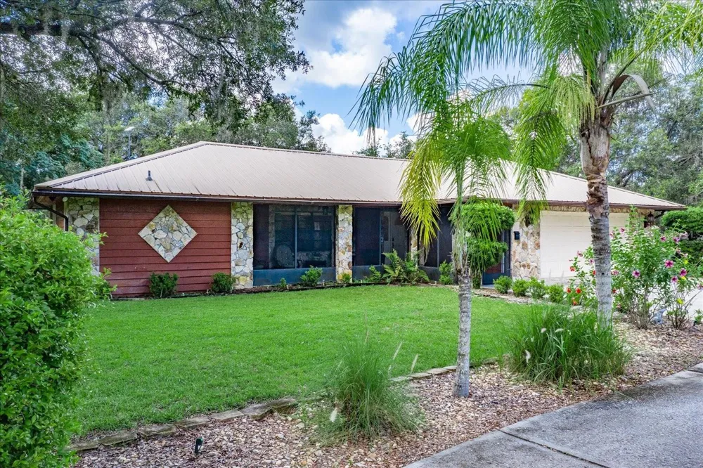 1273 SCRUB JAY TRAIL Frostproof, FL 33843