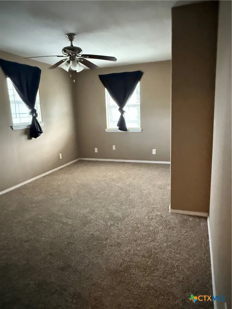 256 County Road 481 Gonzales, TX 78629