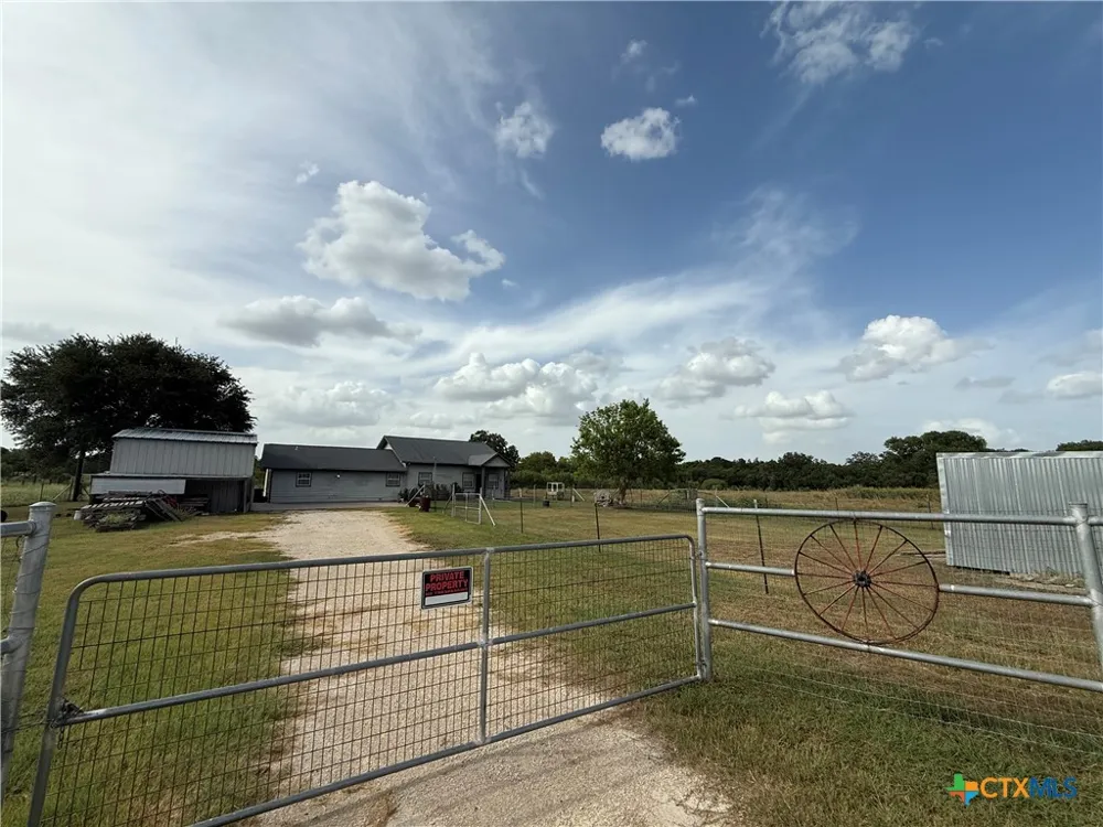 256 County Road 481 Gonzales, TX 78629