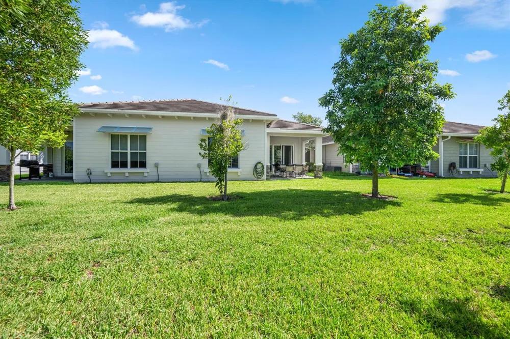 19656 WEATHERVANE WAY Loxahatchee, FL 33470