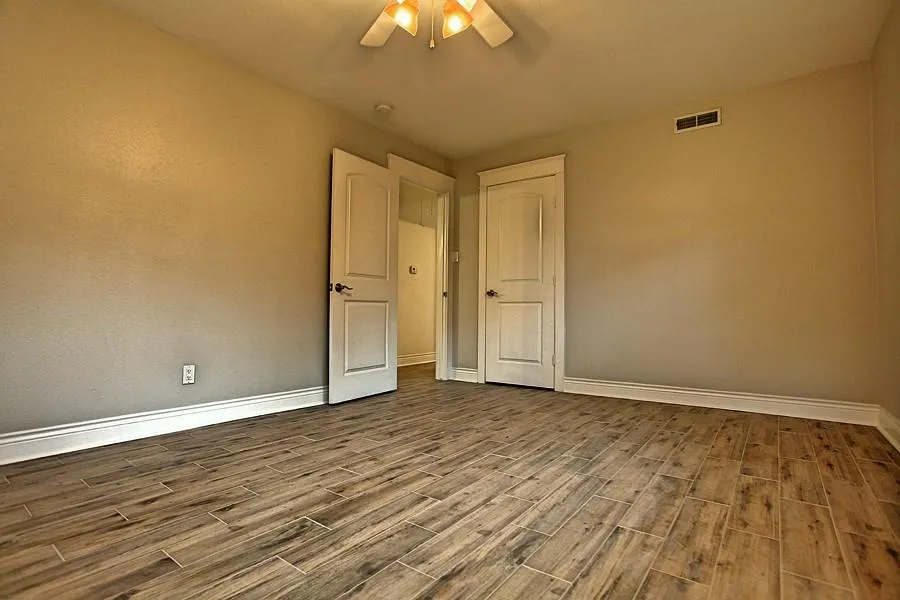 6123 Reamer Street Houston, TX 77074