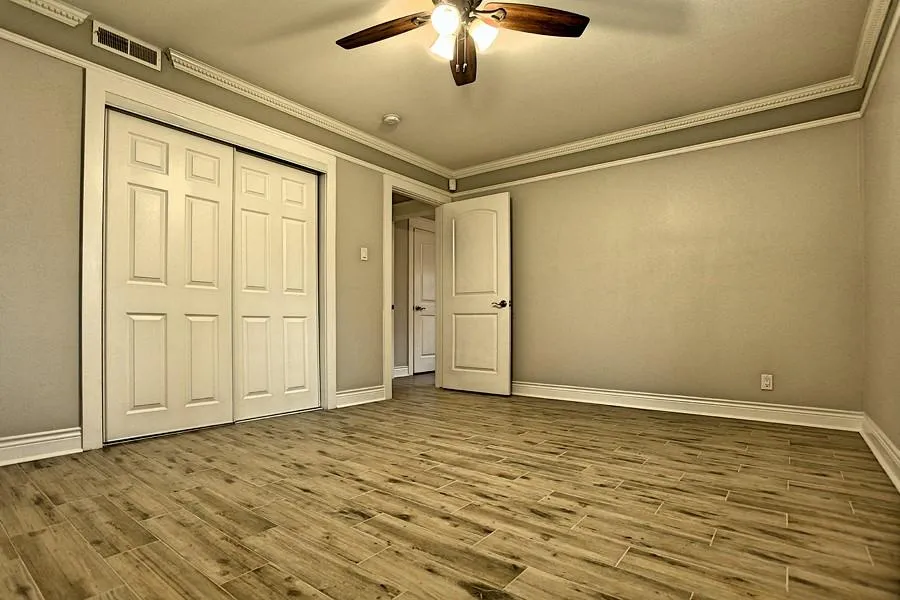 6123 Reamer Street Houston, TX 77074