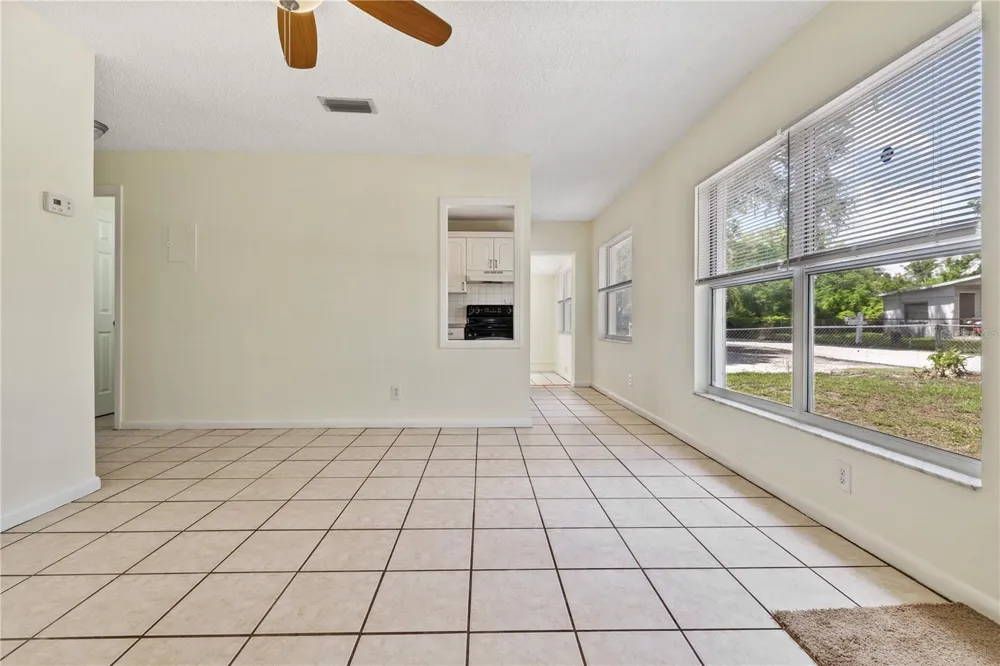 5225 PEACH AVENUE Seffner, FL 33584