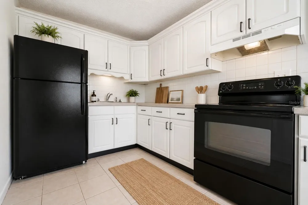 5225 PEACH AVENUE Seffner, FL 33584